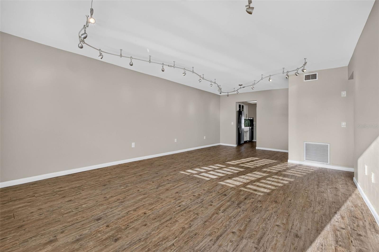 6015 19th Unit 215, St Petersburg, FL 33714