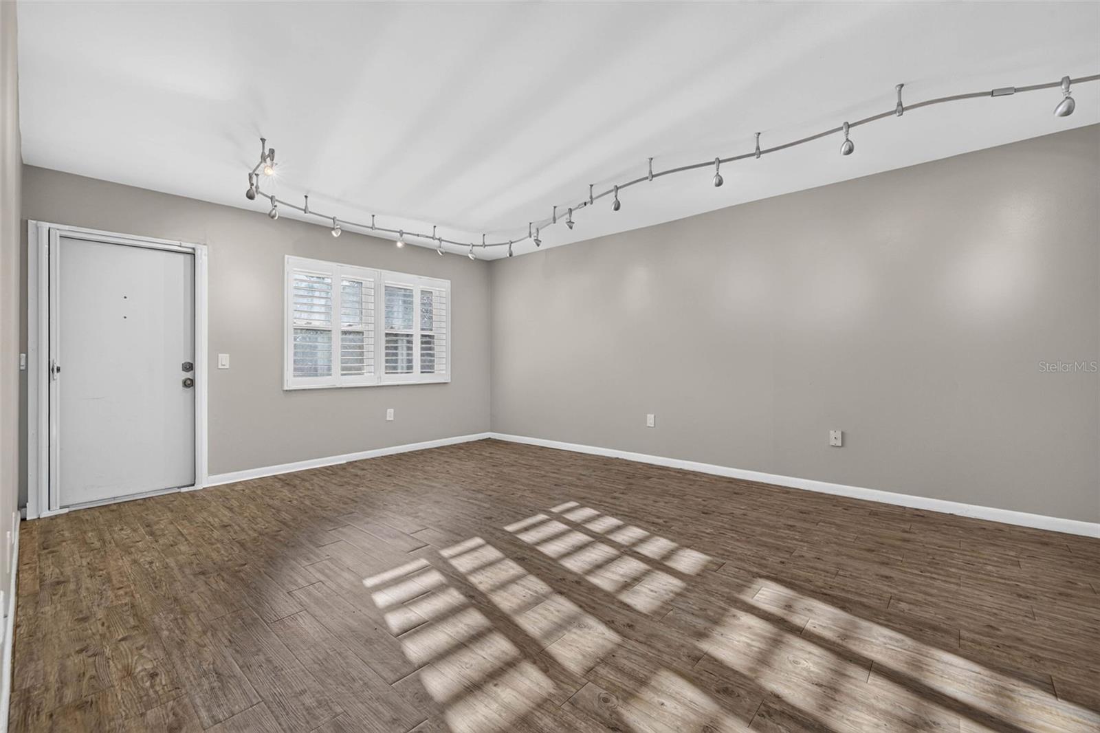 6015 19th Unit 215, St Petersburg, FL 33714