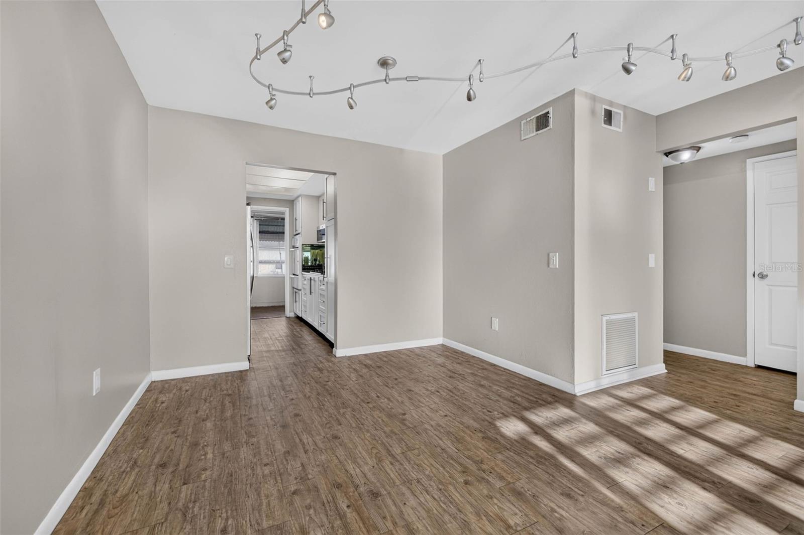 6015 19th Unit 215, St Petersburg, FL 33714