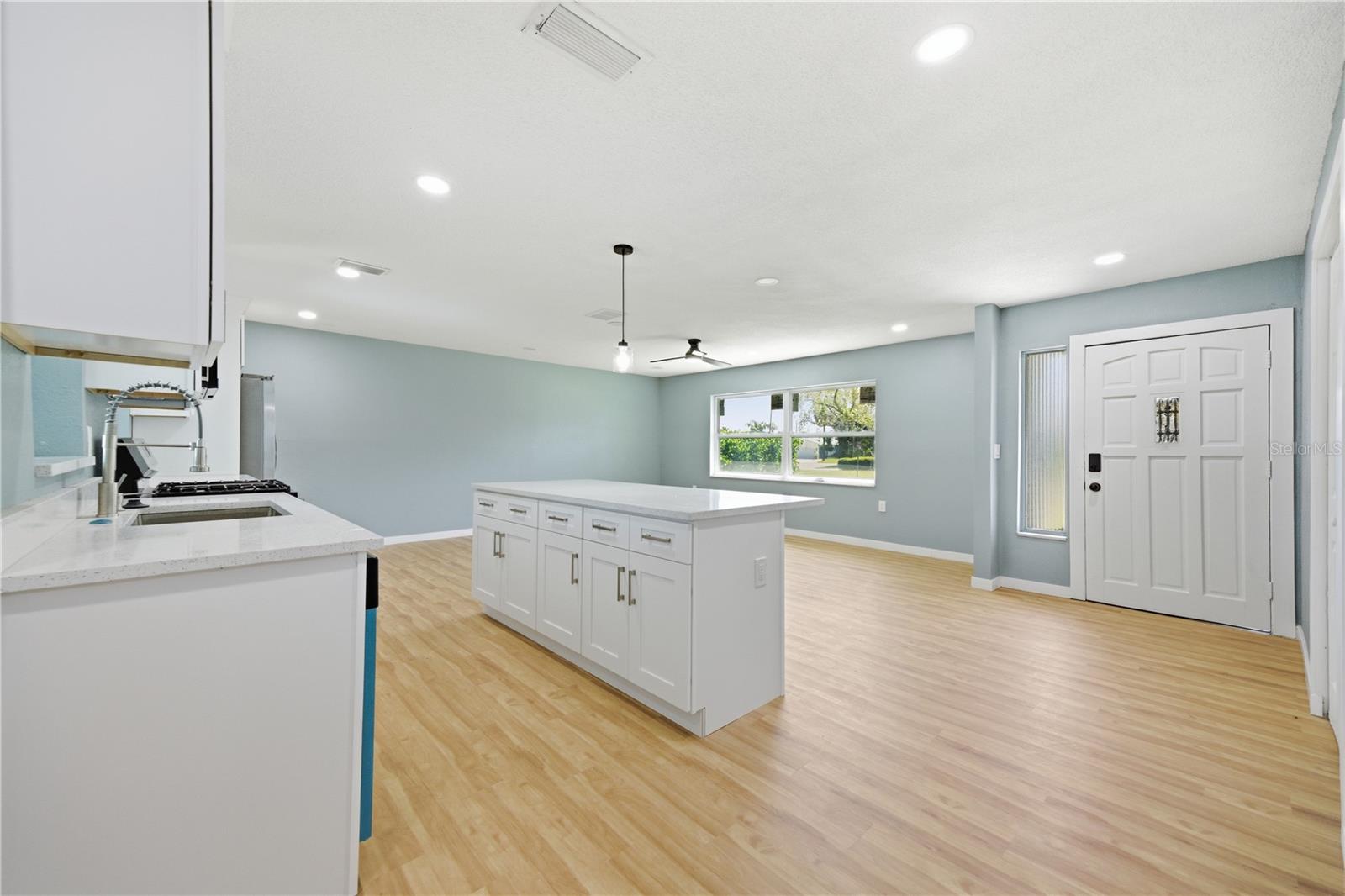 5920 Denver, St Petersburg, FL 33703