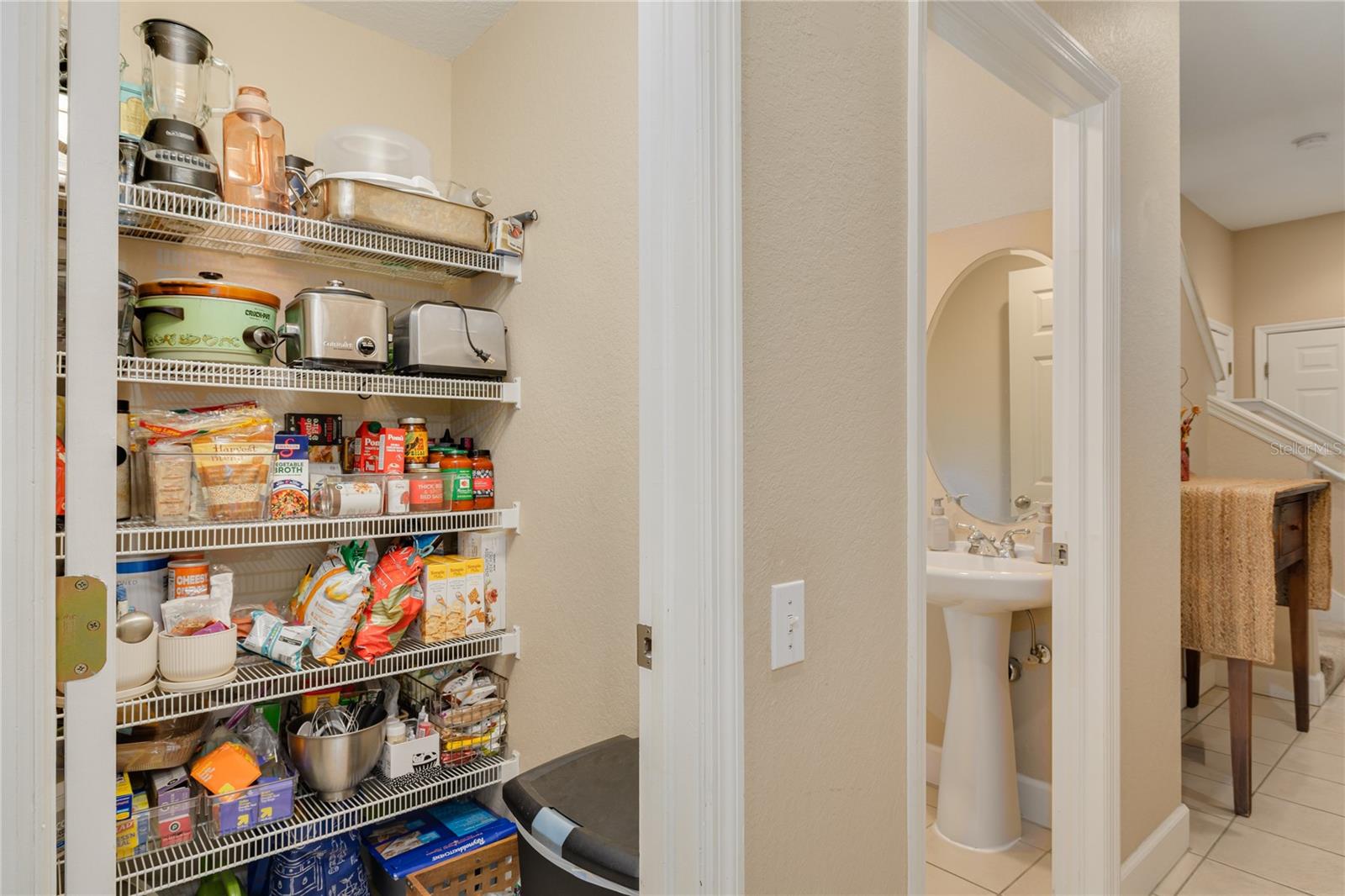 10015 6th, St Petersburg, FL 33702
