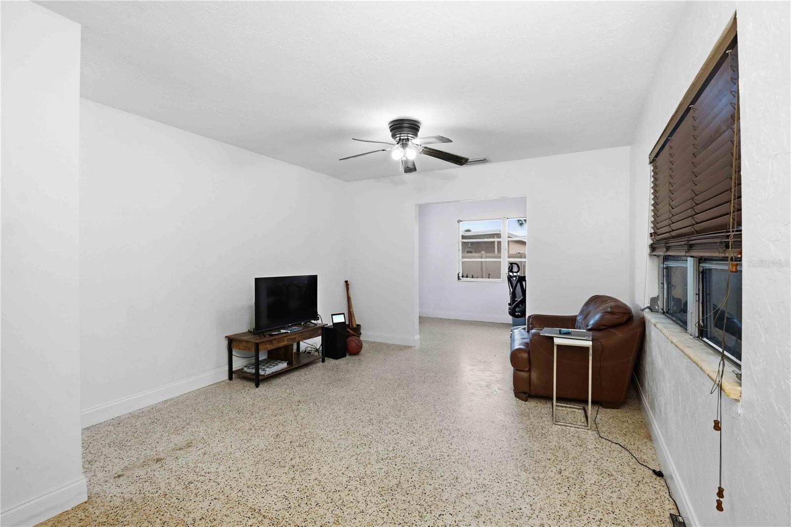 1909 Buccaneer, Sarasota, FL 34231