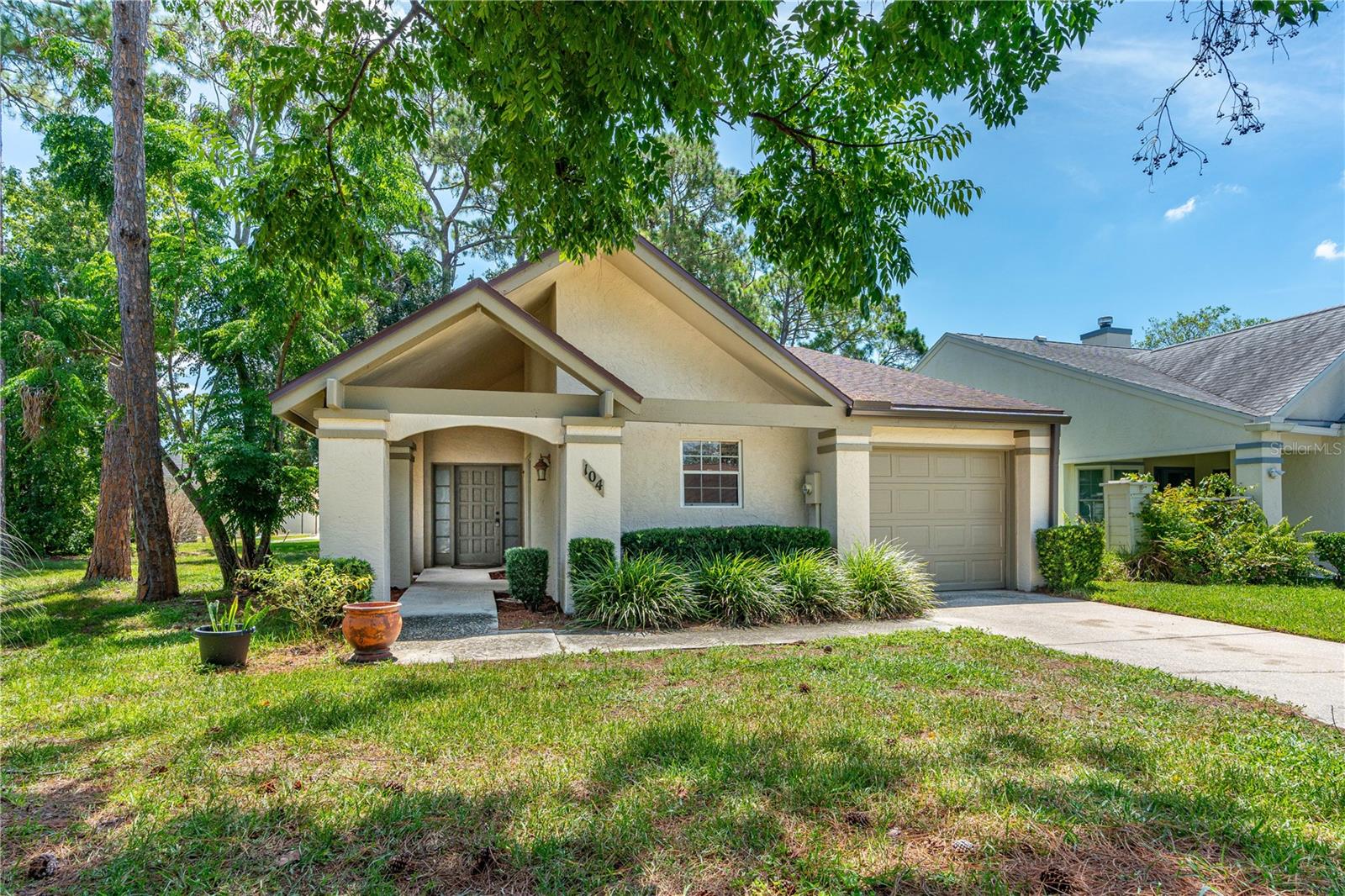 104 Shoal Creek, Daytona Beach, FL 32114