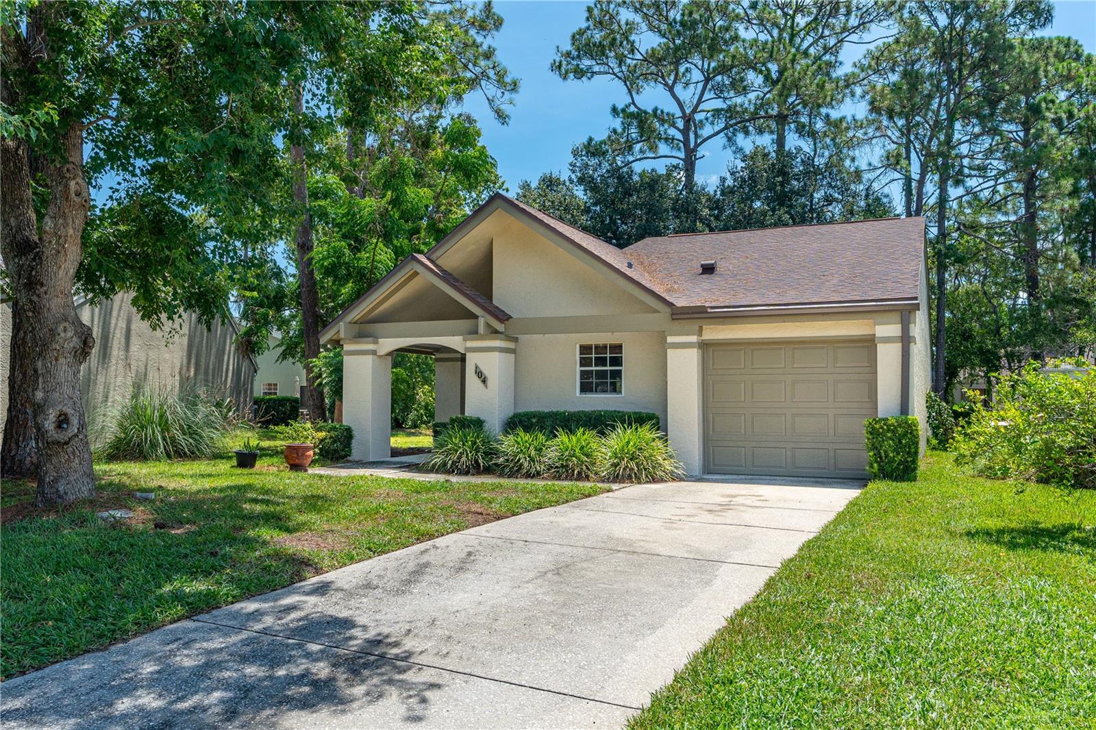 104 Shoal Creek, Daytona Beach, FL 32114