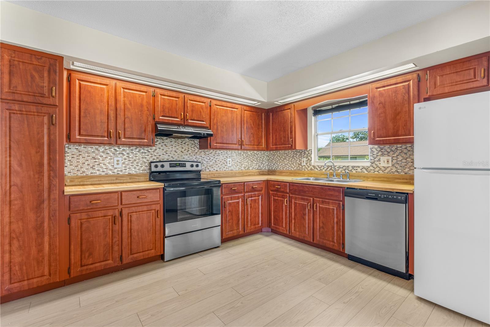 104 Shoal Creek, Daytona Beach, FL 32114