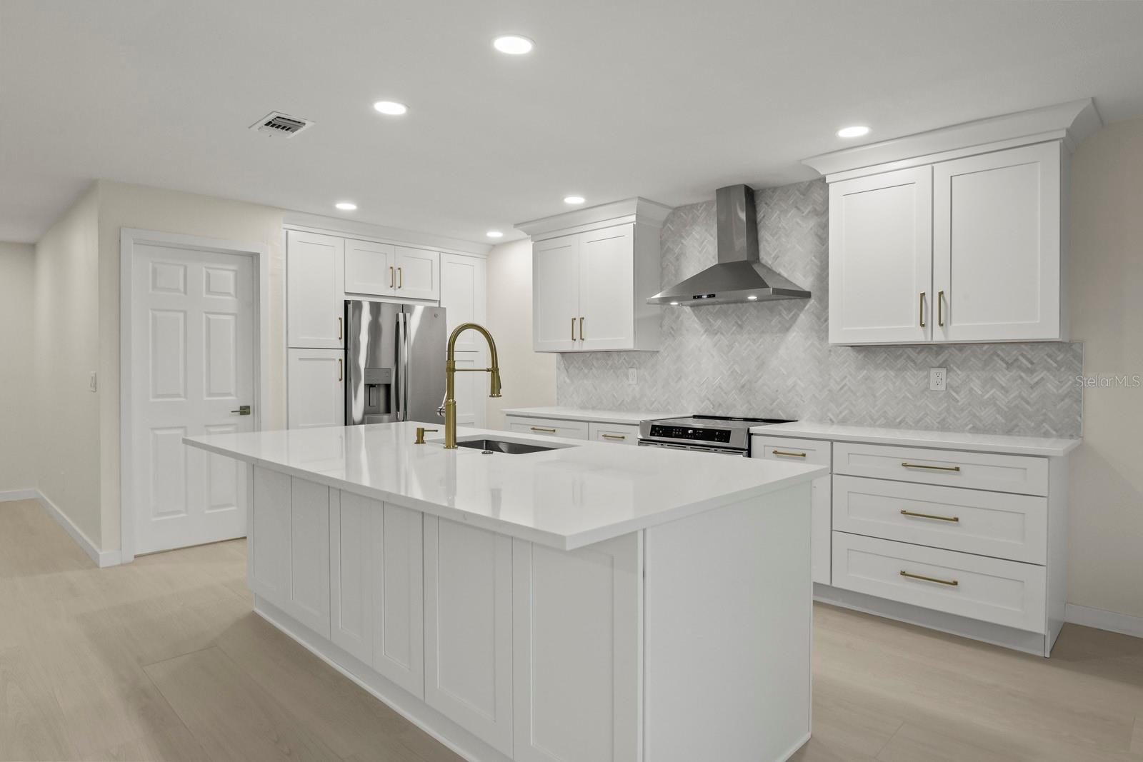 2703 Lancaster, Sun City Center, FL 33573