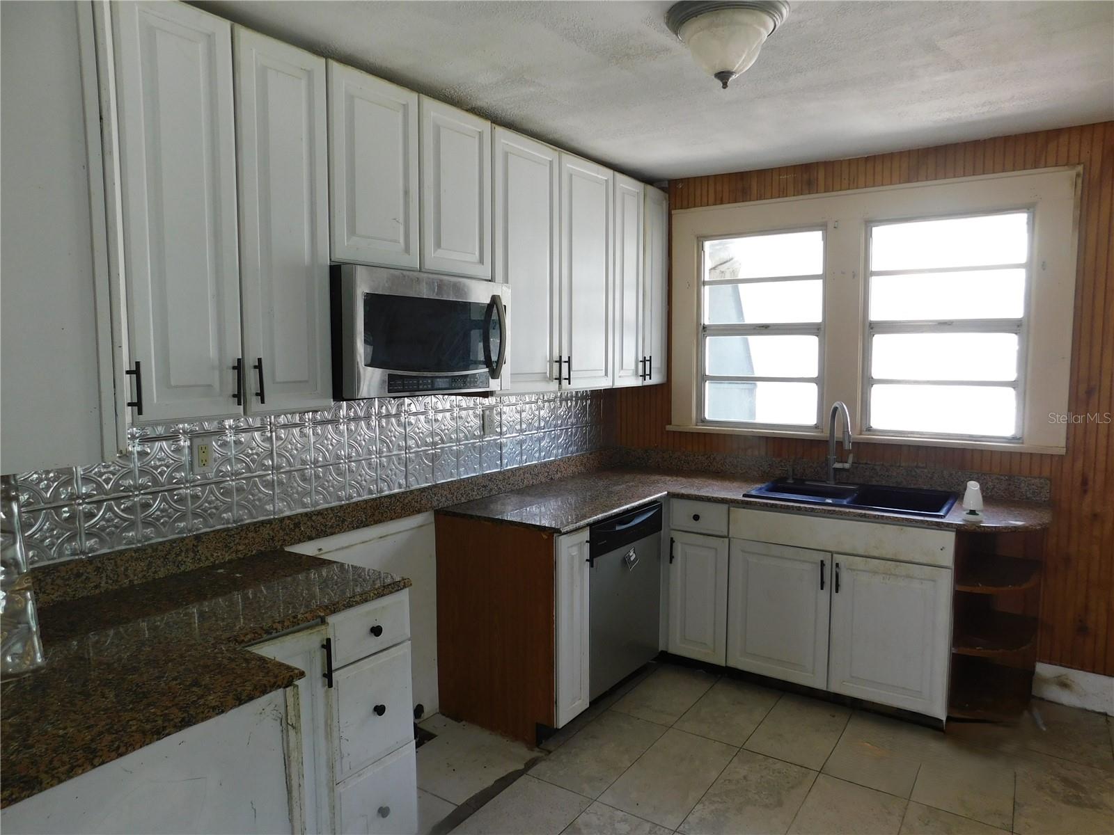 6400 12th, Zephyrhills, FL 33542