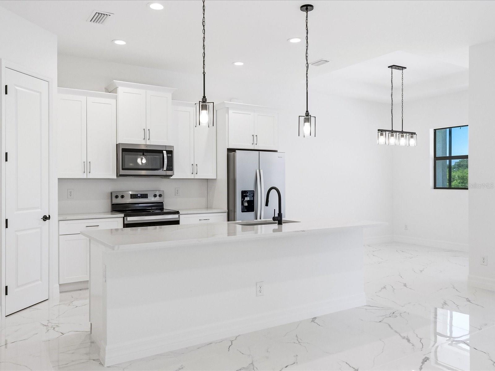 108 Lomas Rd, Rotonda West, FL 33947