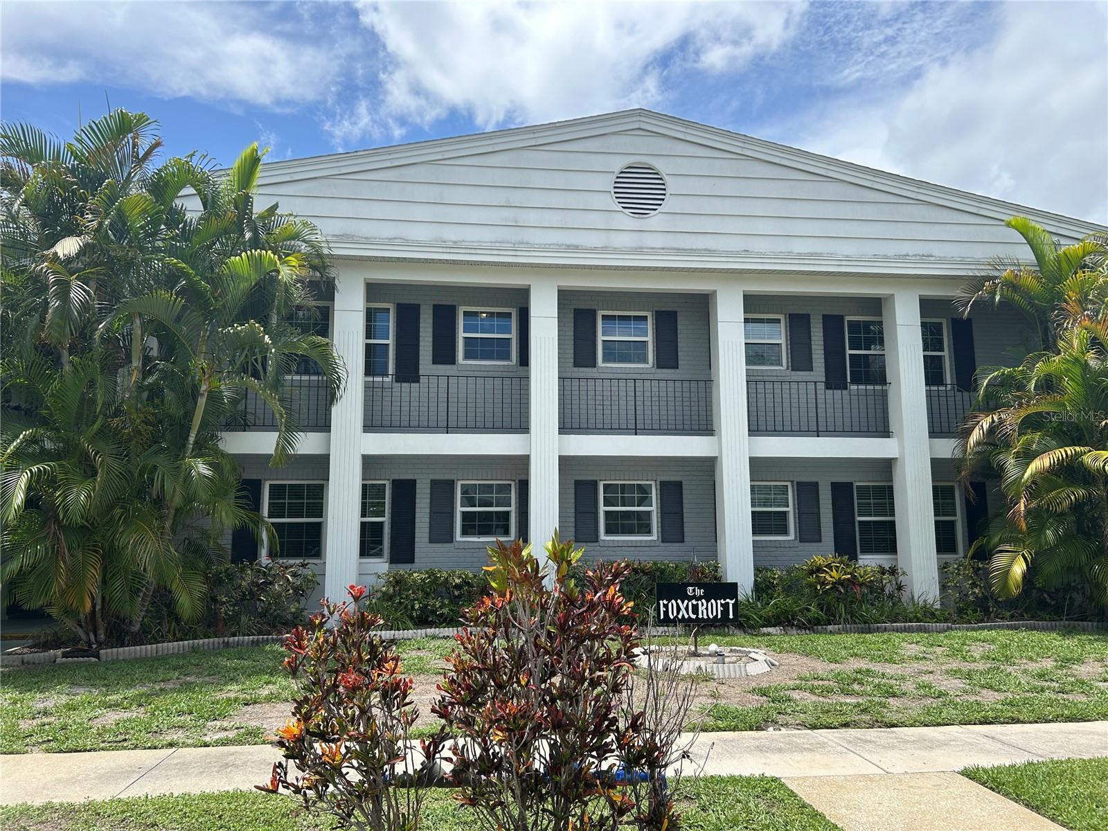 300 35th Unit F8, St Petersburg, FL 33704