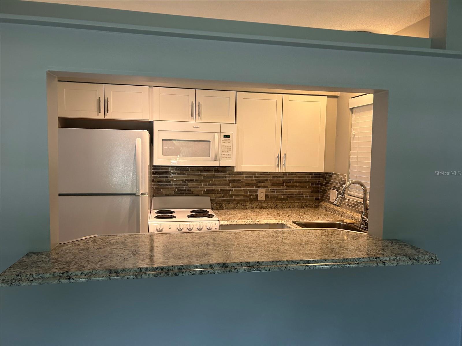 300 35th Unit F8, St Petersburg, FL 33704