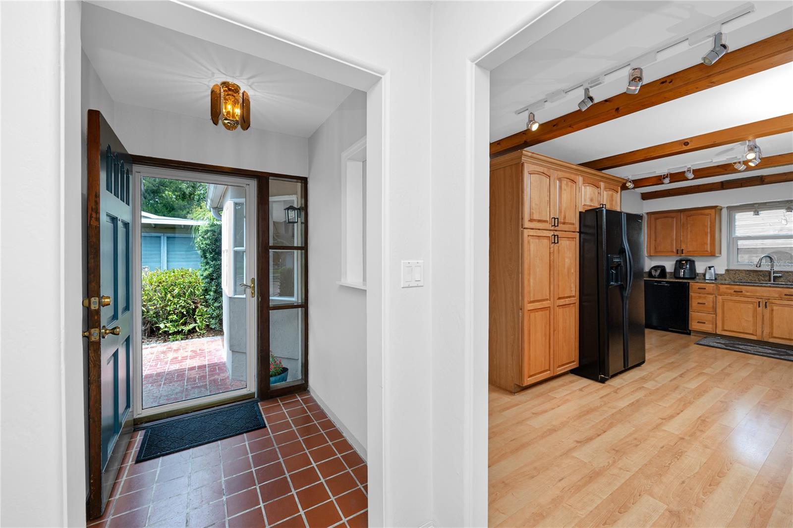 8161 22nd, St Petersburg, FL 33710