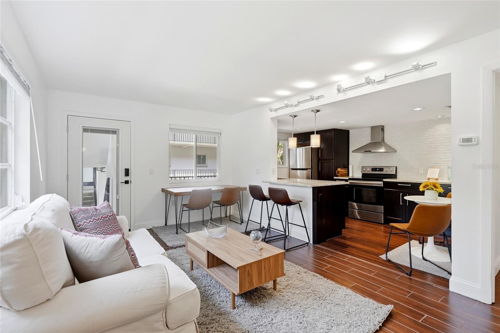 125 5th Unit 210, St Petersburg, FL 33701