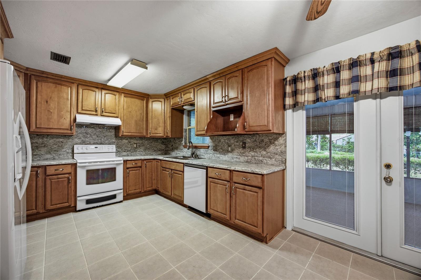 130 75th, Gainesville, FL 32607