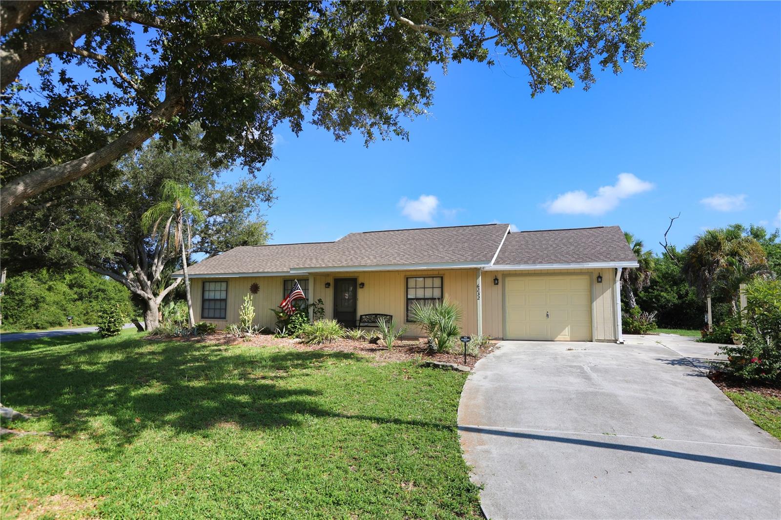 6232 Roberta, Englewood, FL 34224