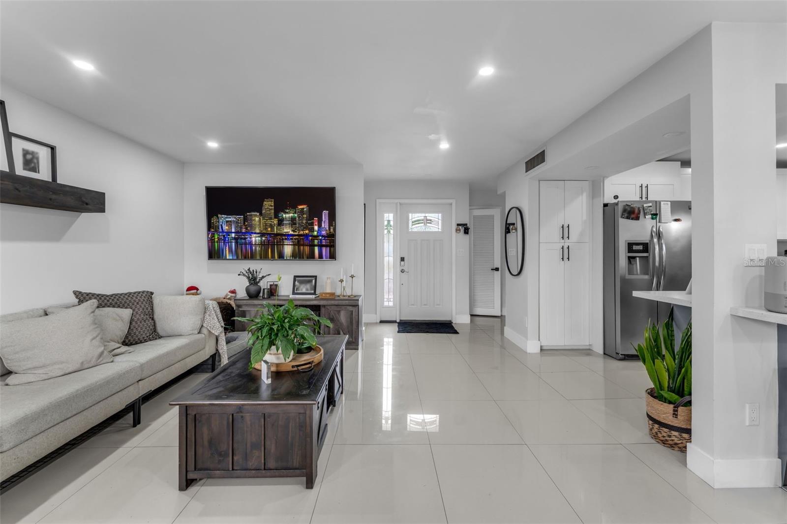 14932 SW 89th St, Miami, FL 33196