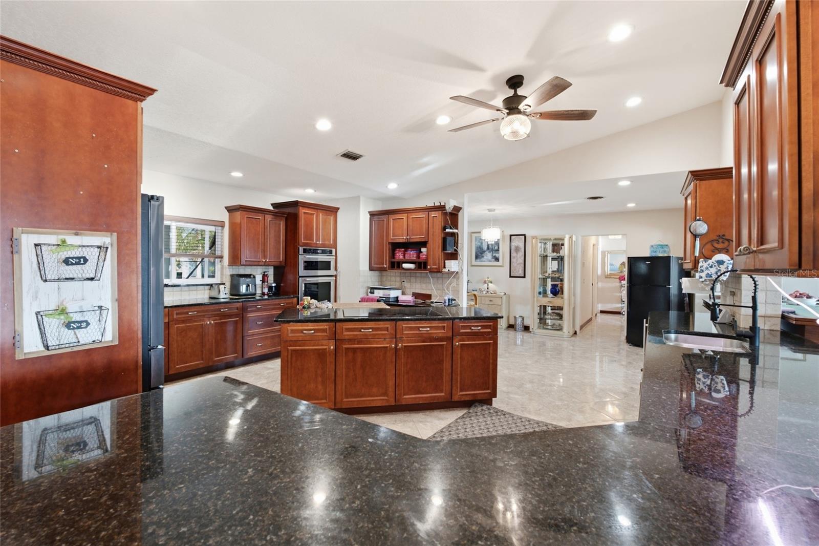 1818 Dolphin, St Petersburg, FL 33707