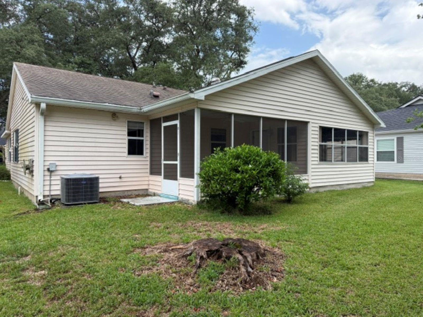 208 Aragon, Lady Lake, FL 32159