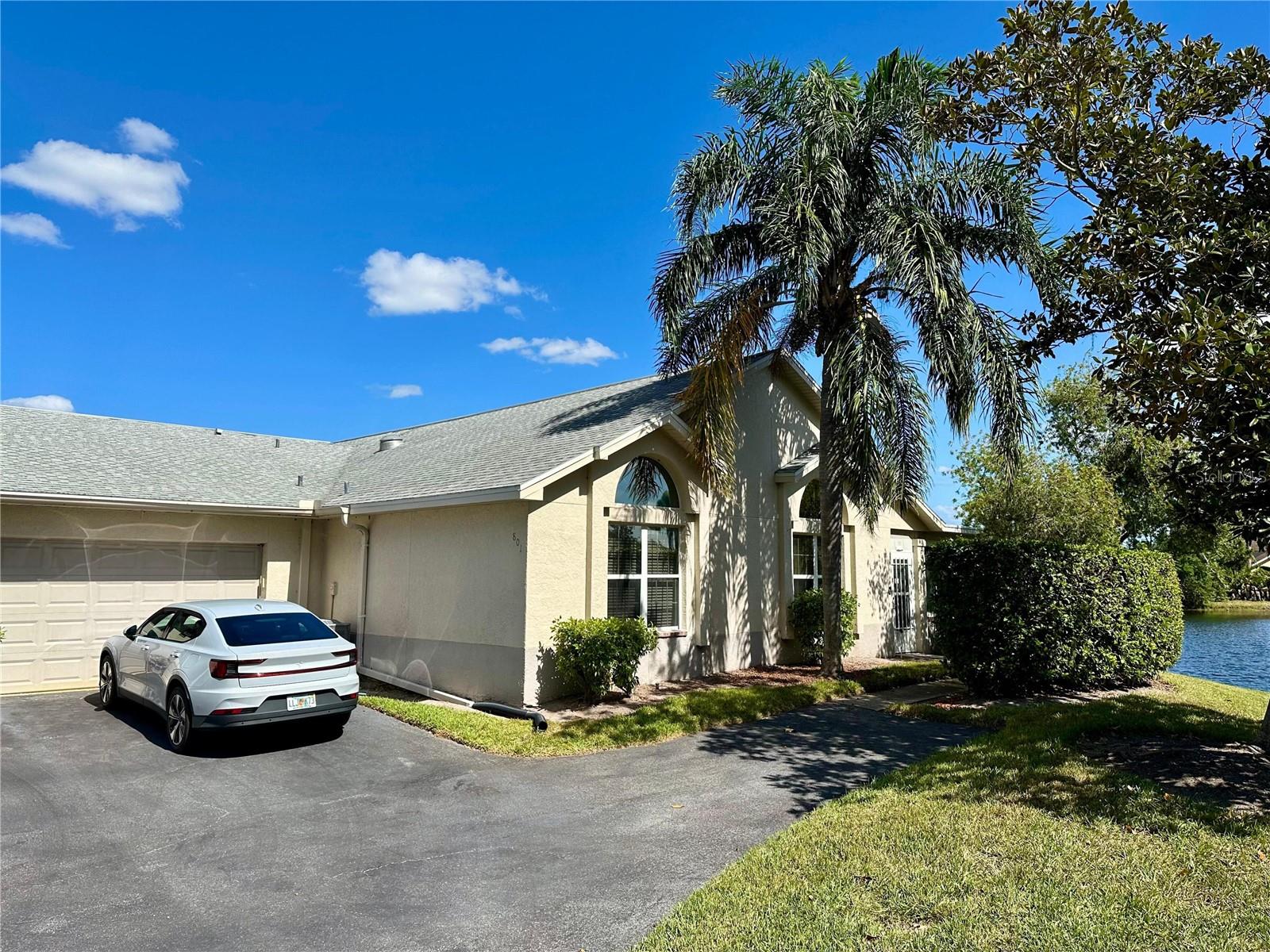 801 Silverthorn, Sun City Center, FL 33573
