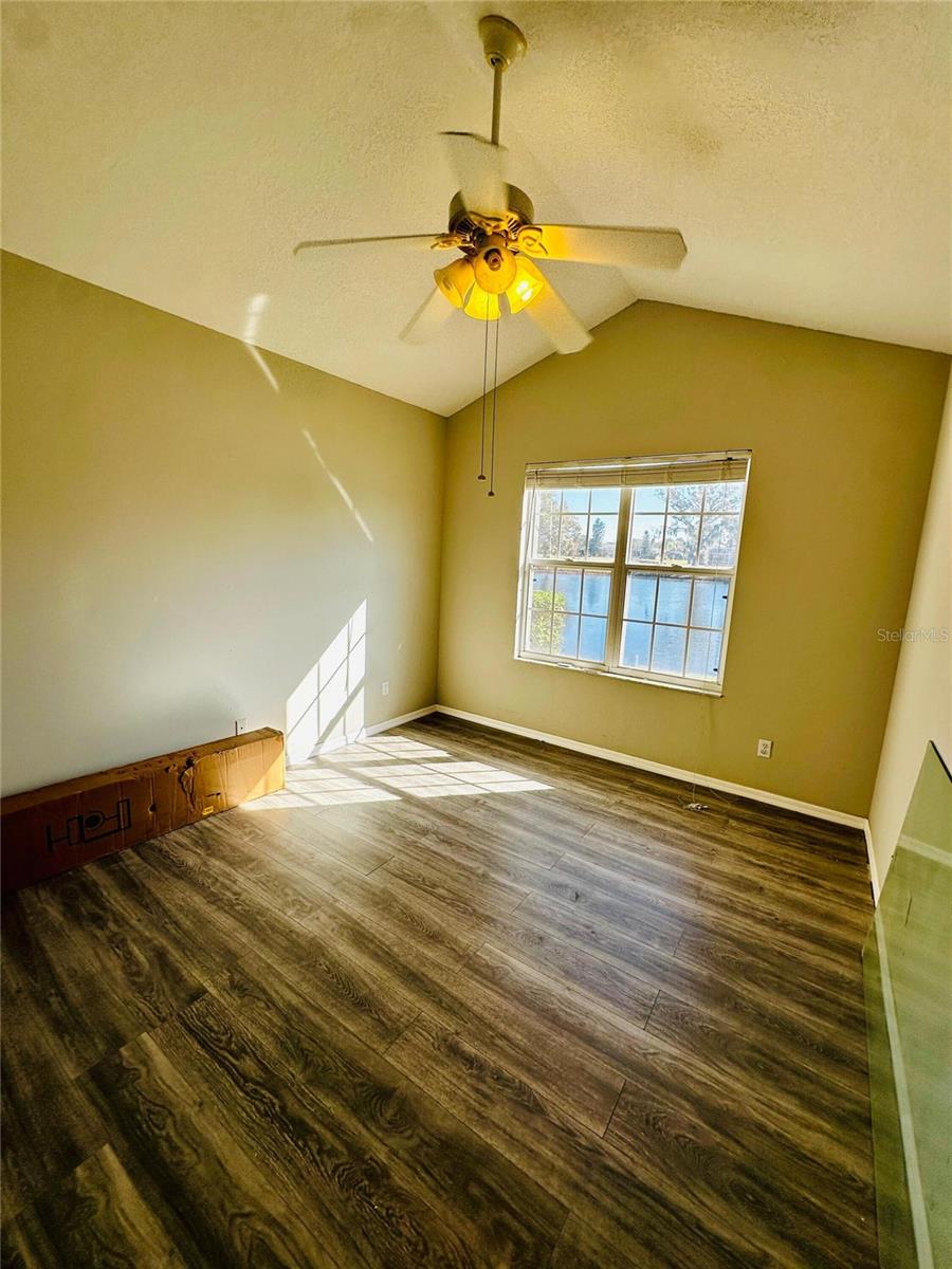 801 Silverthorn, Sun City Center, FL 33573