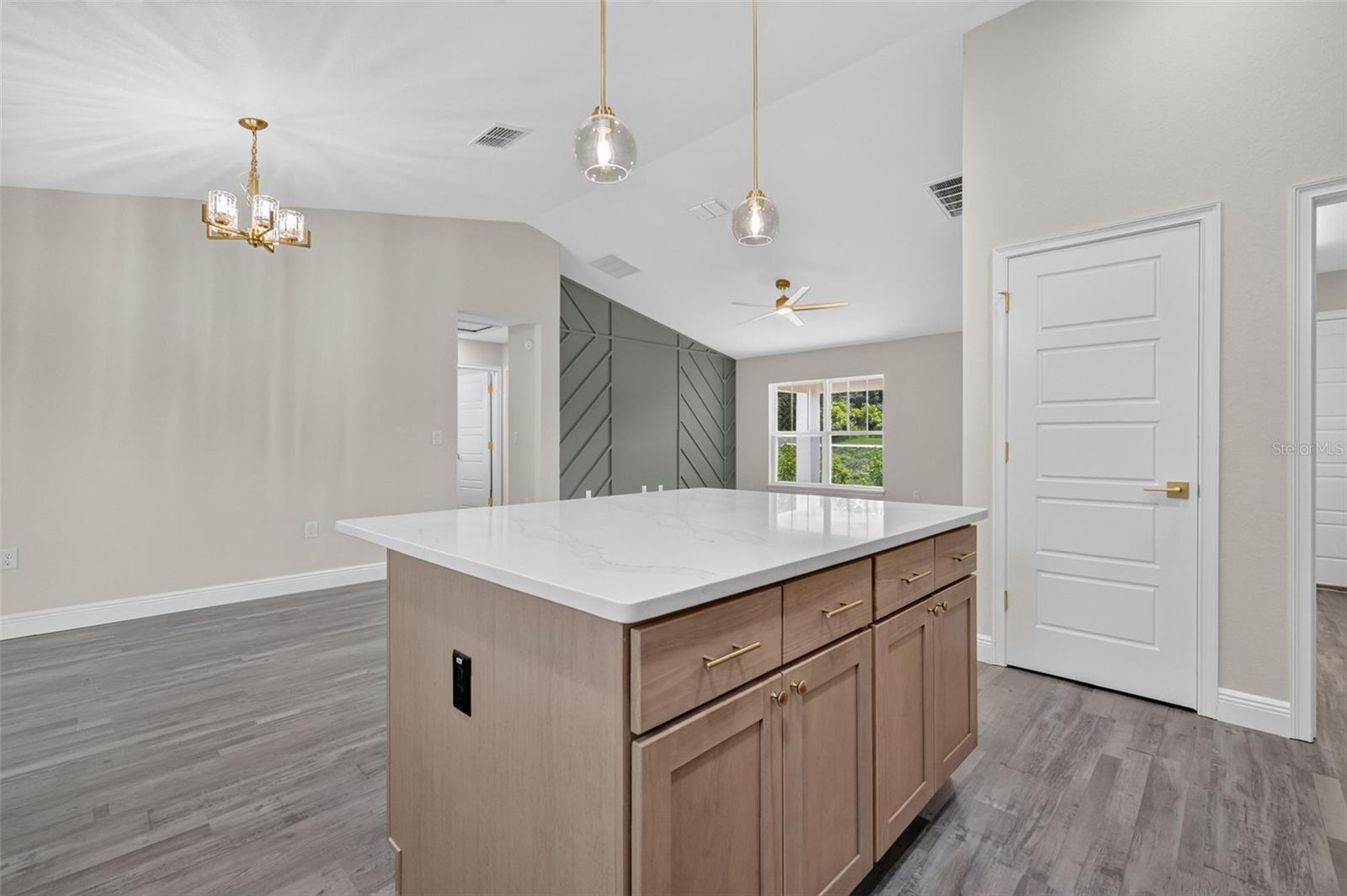 153 Oak, Ocala, FL 34472