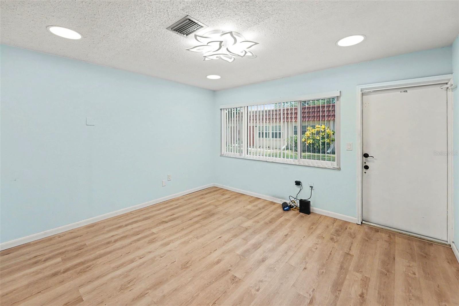 5870 38th Unit 43, St Petersburg, FL 33710