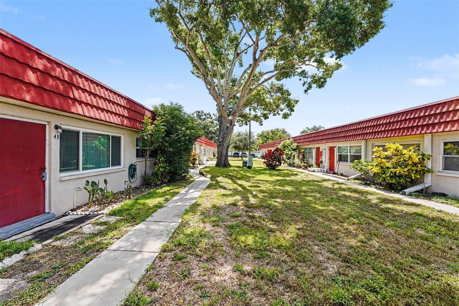 5870 38th Unit 43, St Petersburg, FL 33710