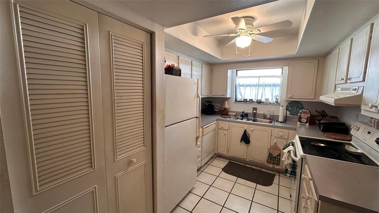 9783 86th, Seminole, FL 33777
