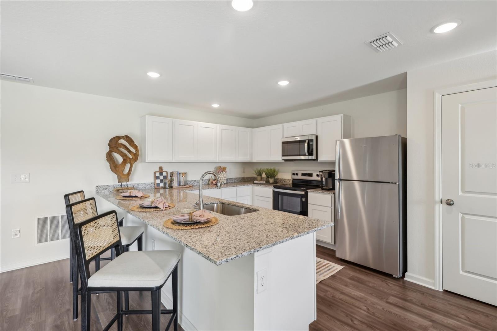 7073 Roman, North Port, FL 34291