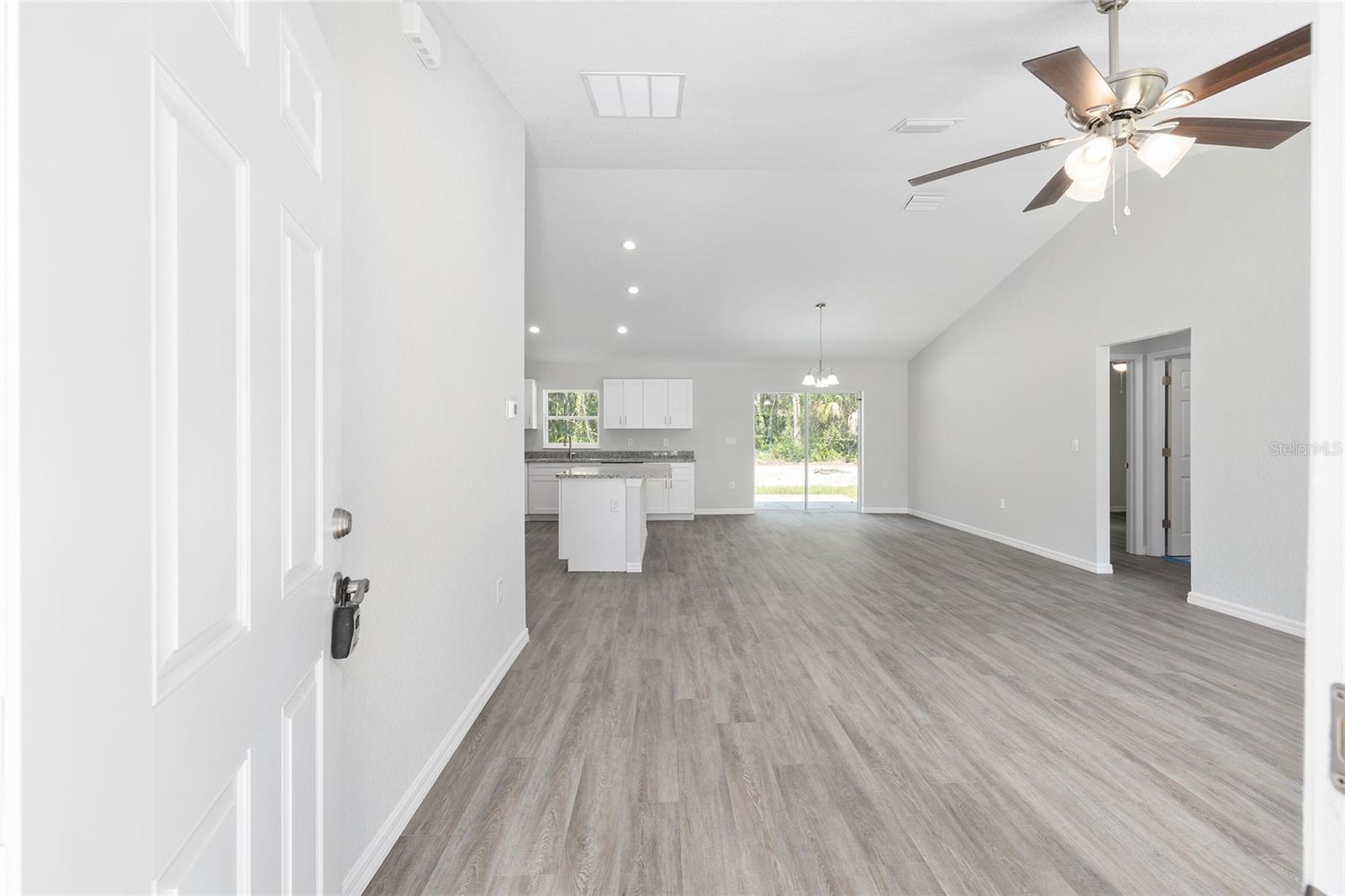 202 Fisher, Ocklawaha, FL 32179