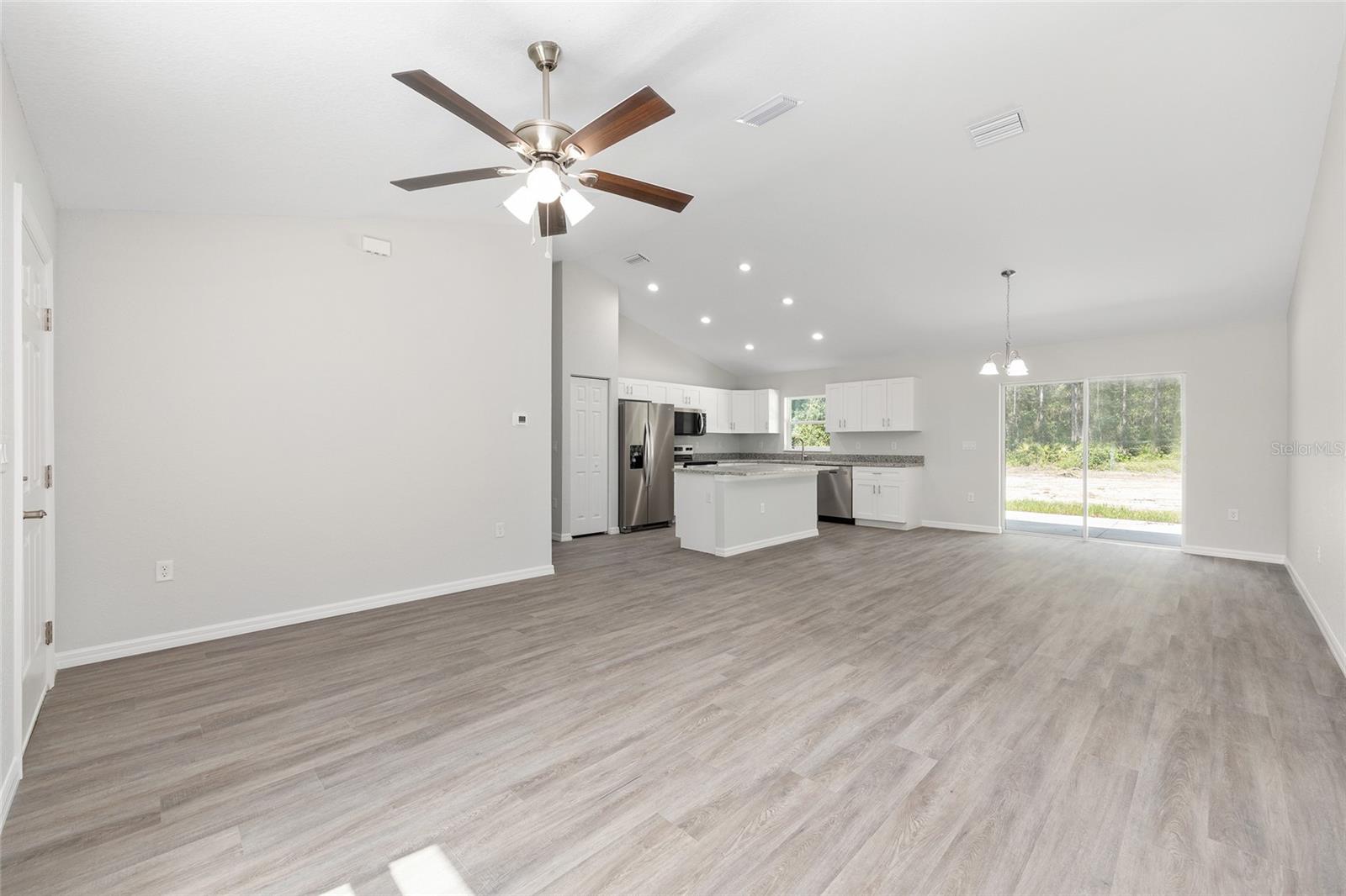 202 Fisher, Ocklawaha, FL 32179