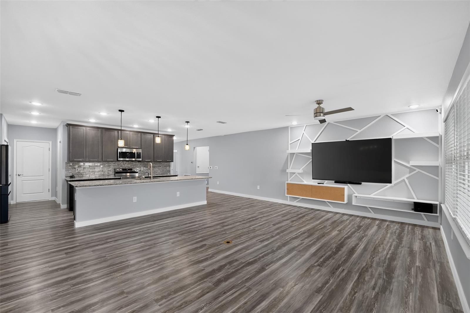 2595 Hagoplan, North Port, FL 34288
