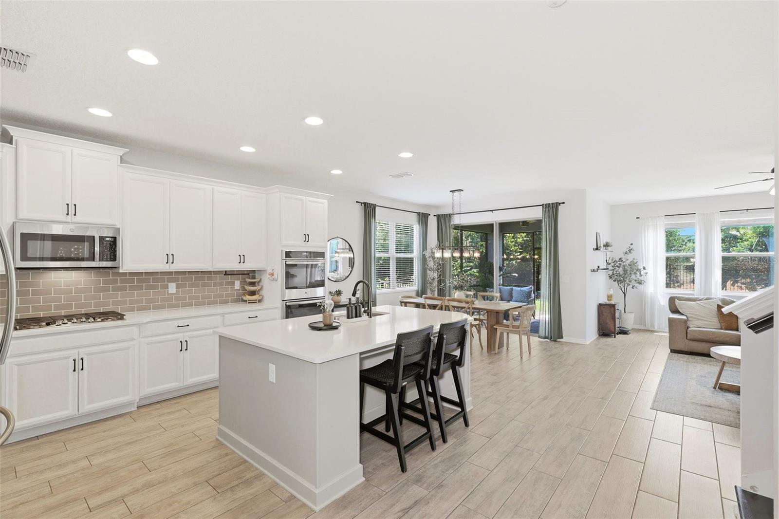 285 Ancona, Debary, FL 32713