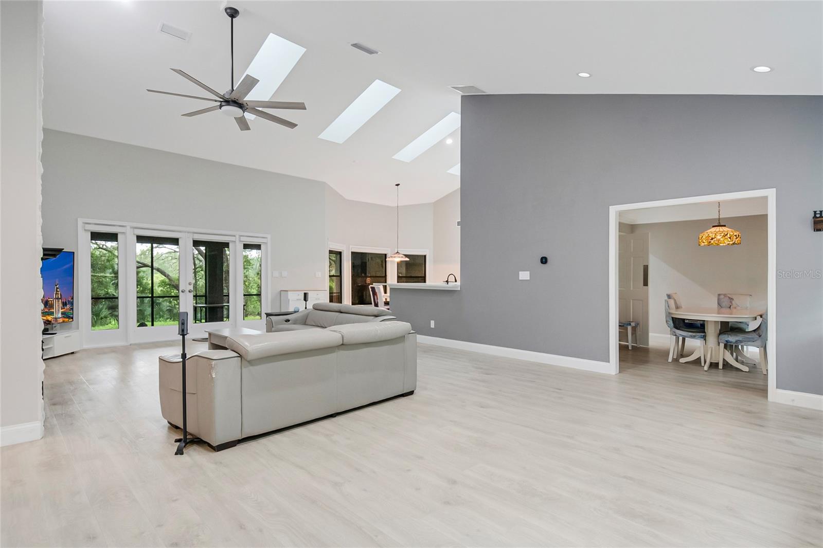 1937 Hidden Pine, Apopka, FL 32712