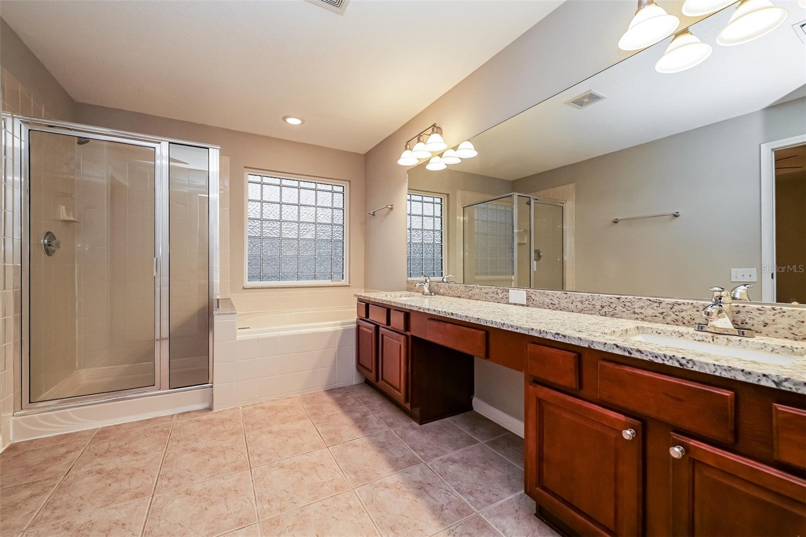 2026 Heartland, Valrico, FL 33594