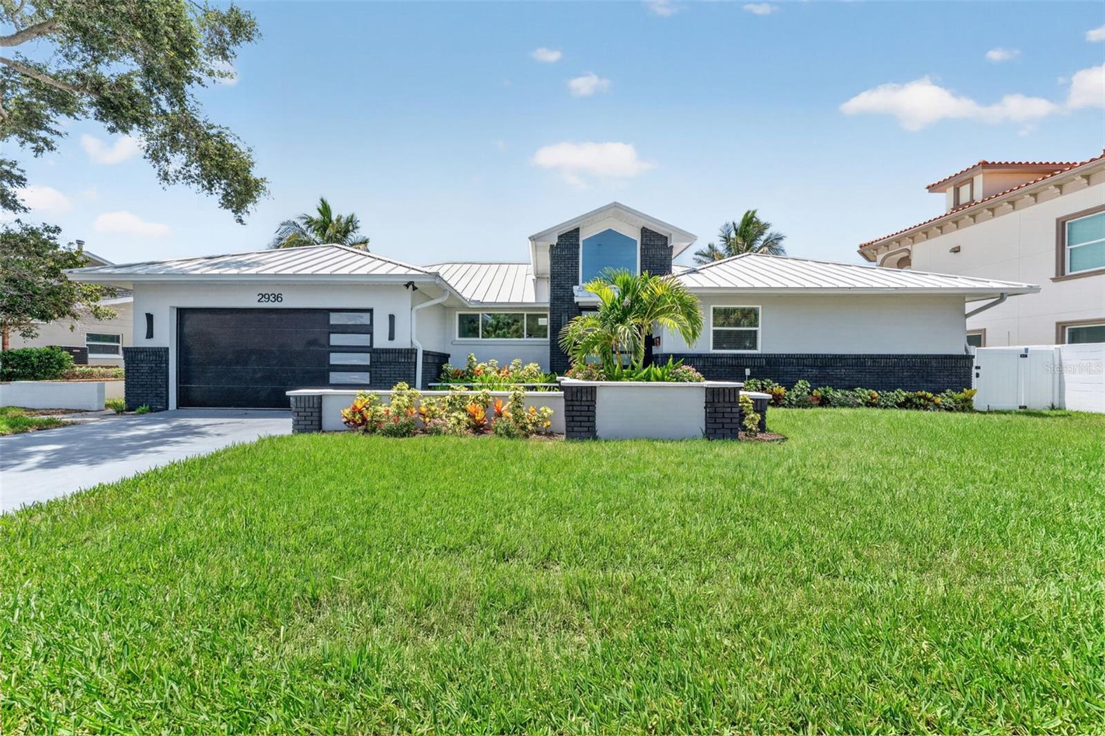 2936 68th, St Petersburg, FL 33712