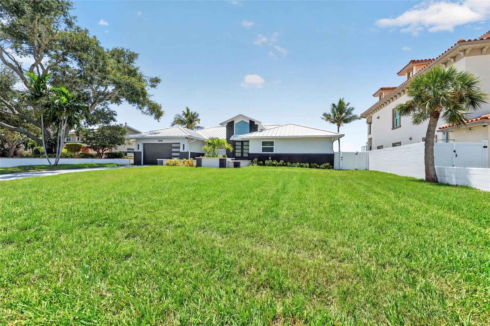 2936 68th, St Petersburg, FL 33712