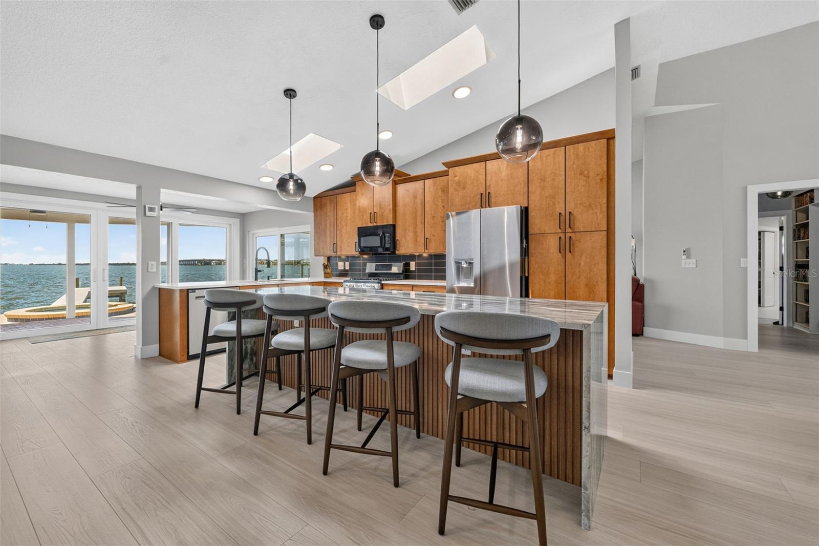 2936 68th, St Petersburg, FL 33712