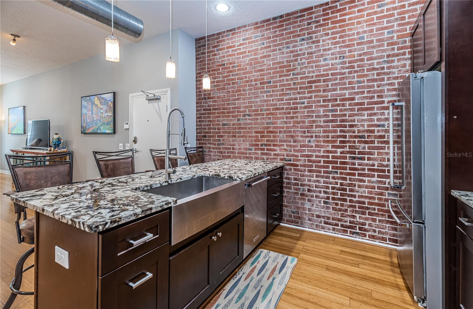 535 4th Unit 4, St Petersburg, FL 33701
