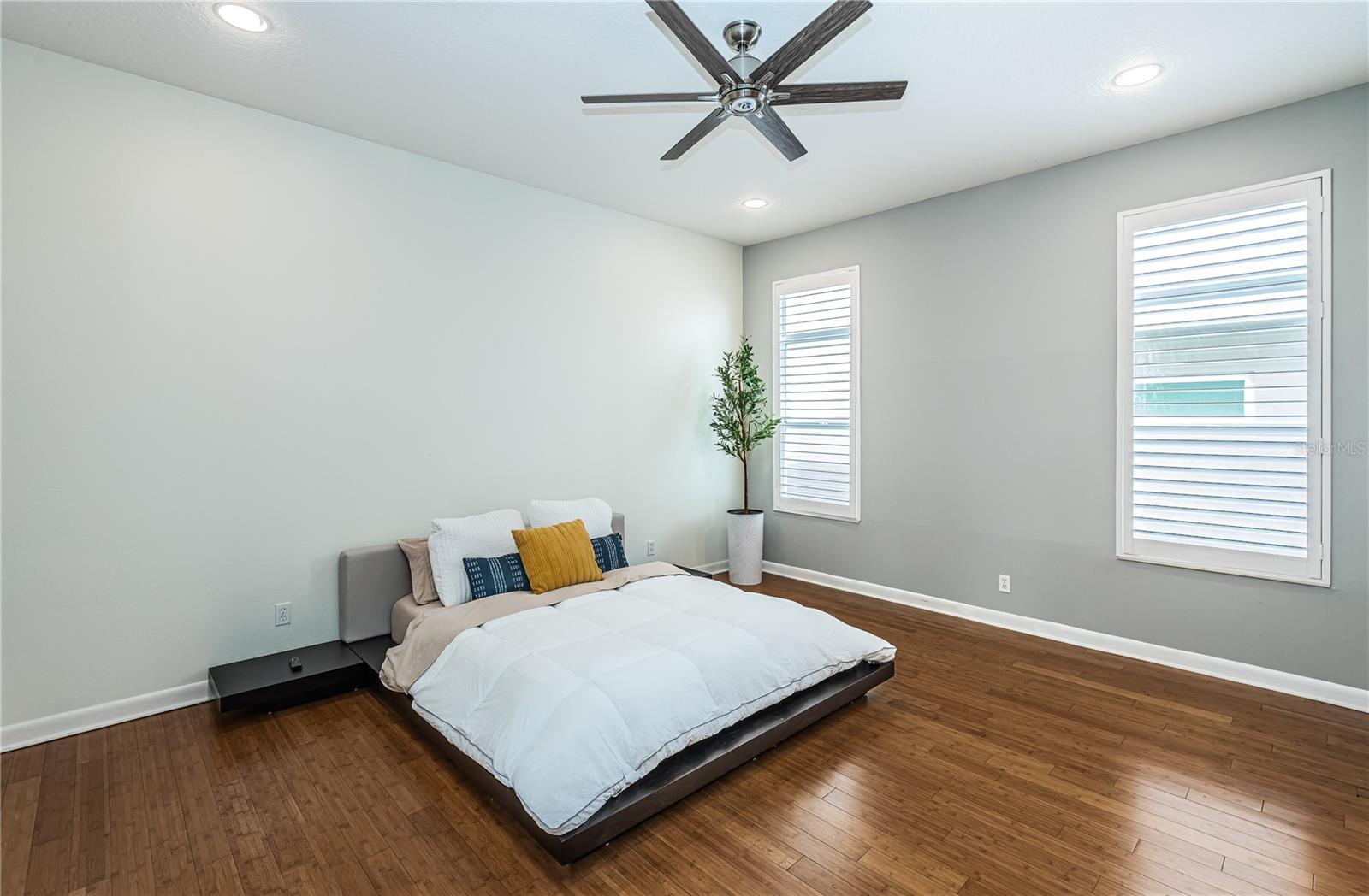 535 4th Unit 4, St Petersburg, FL 33701