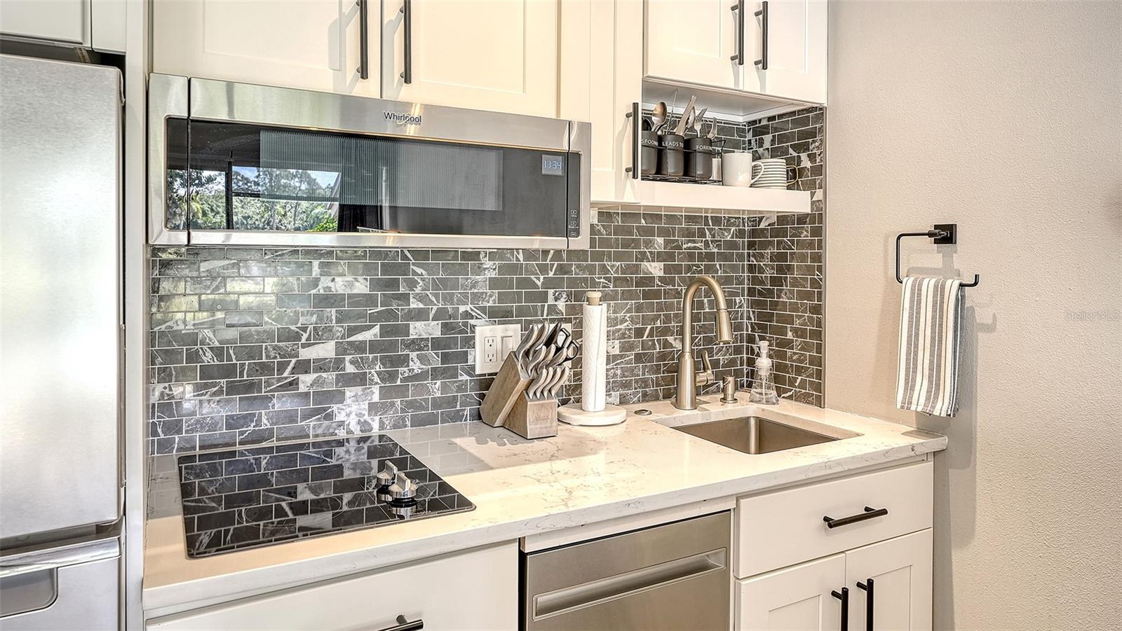 3127 Longmeadow Unit 2, Sarasota, FL 34235