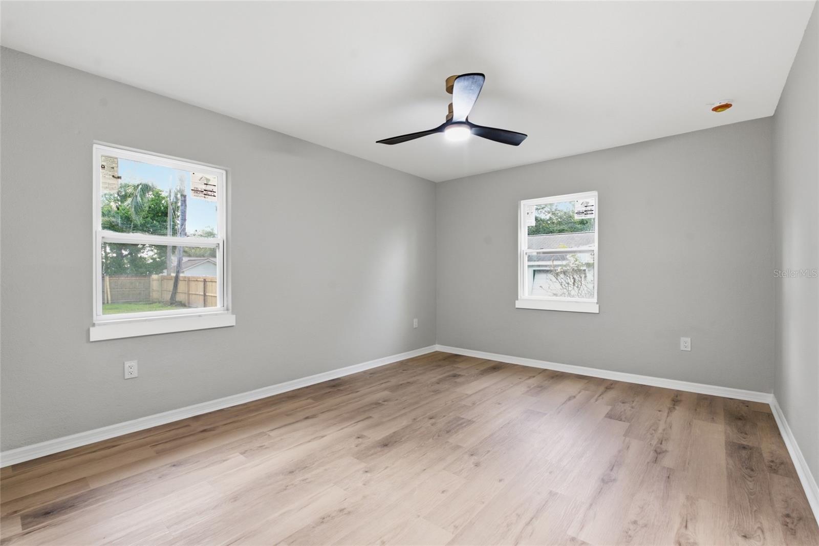 809 Woodcrest, Clearwater, FL 33756