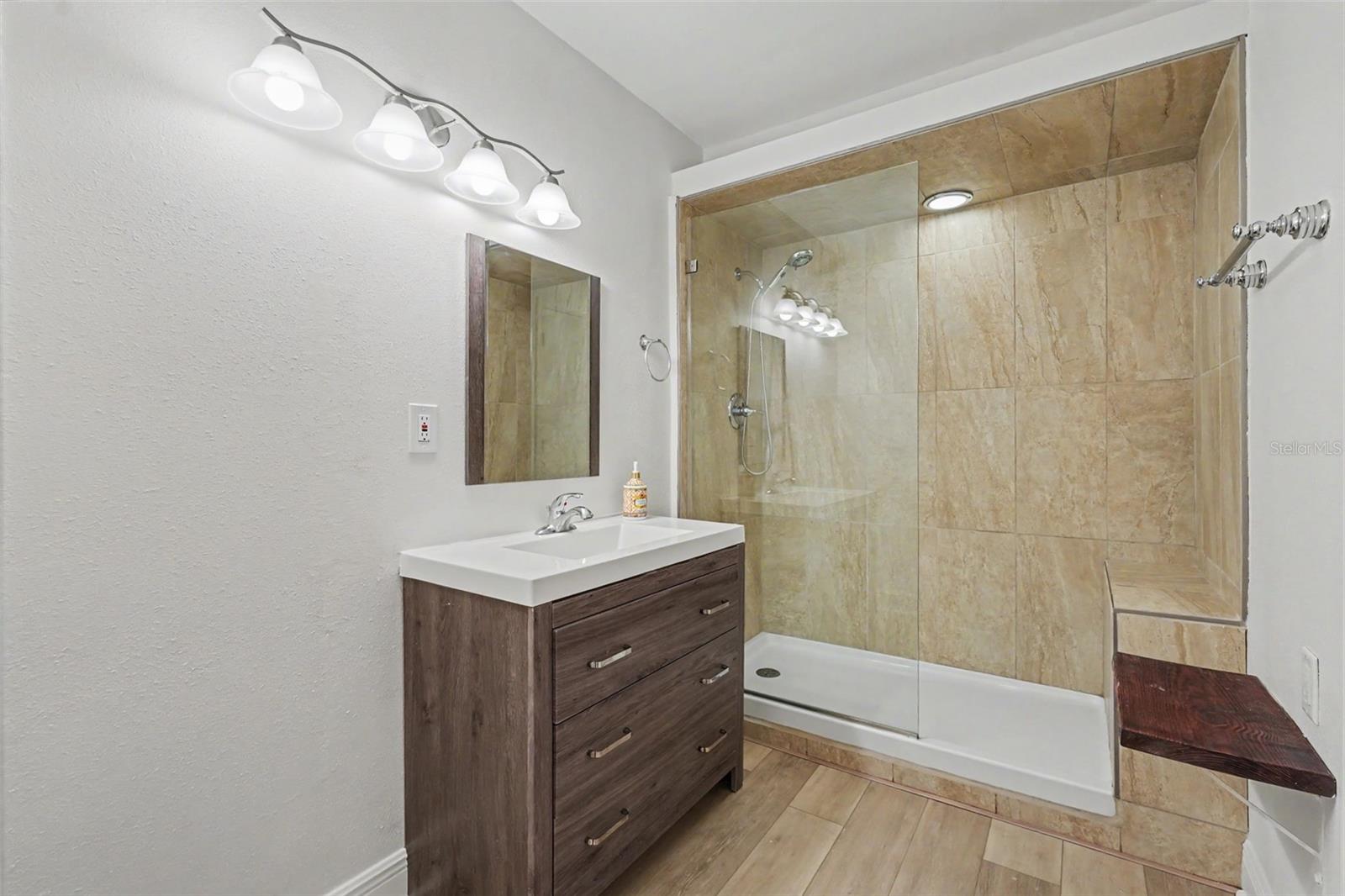 8359 Candlewood Unit 8359, Seminole, FL 33777