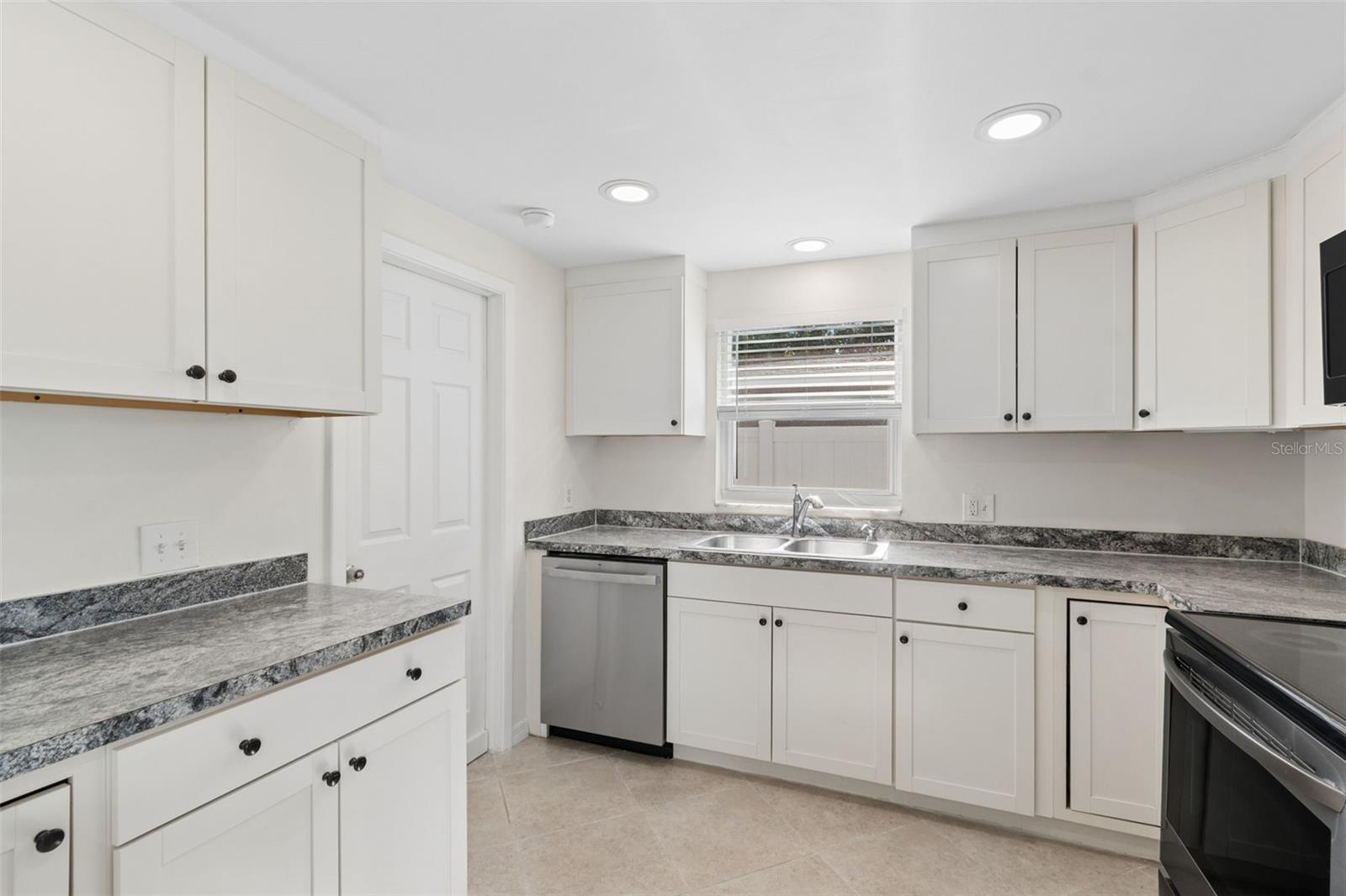 8672 78th, Seminole, FL 33777