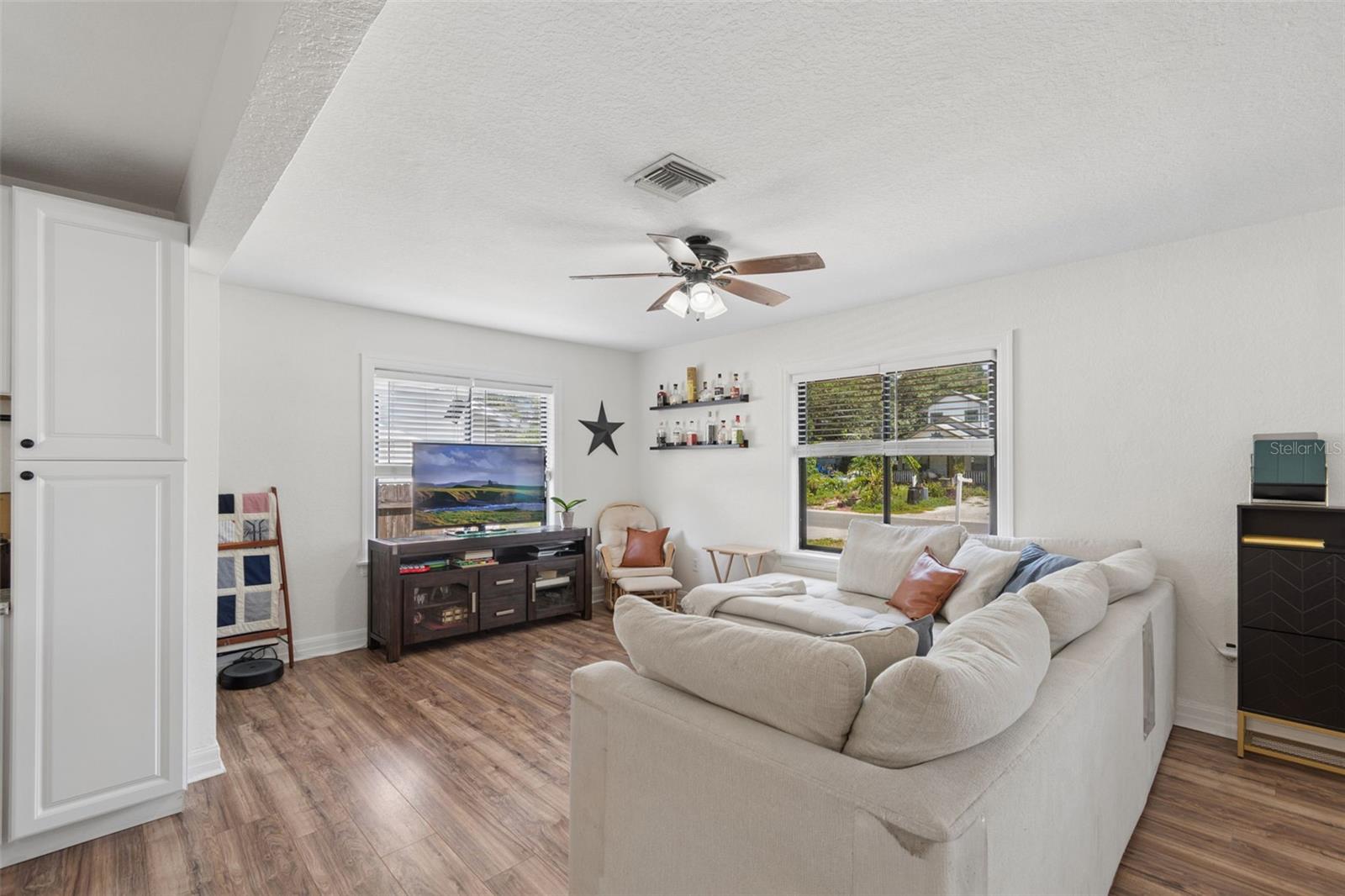 4924 45th, St Petersburg, FL 33709