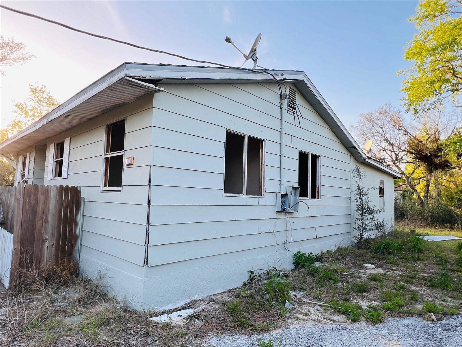 20715 141st, Umatilla, FL 32784