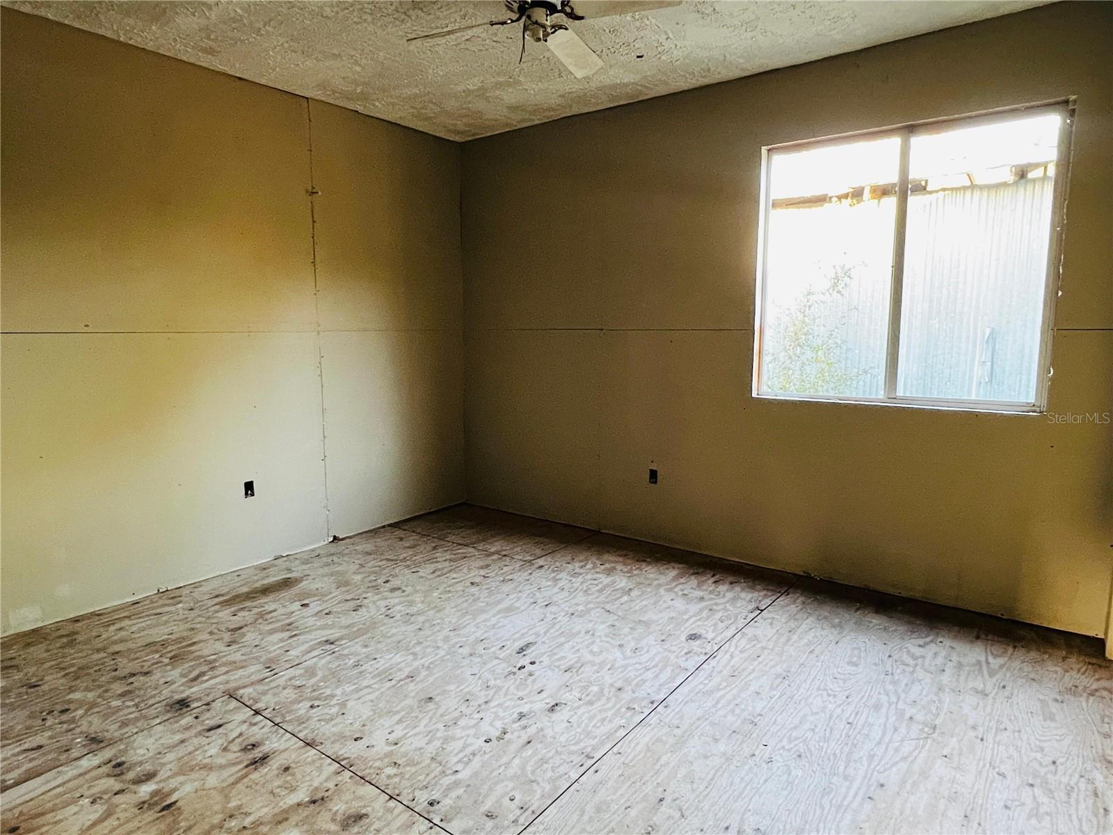 20715 141st, Umatilla, FL 32784