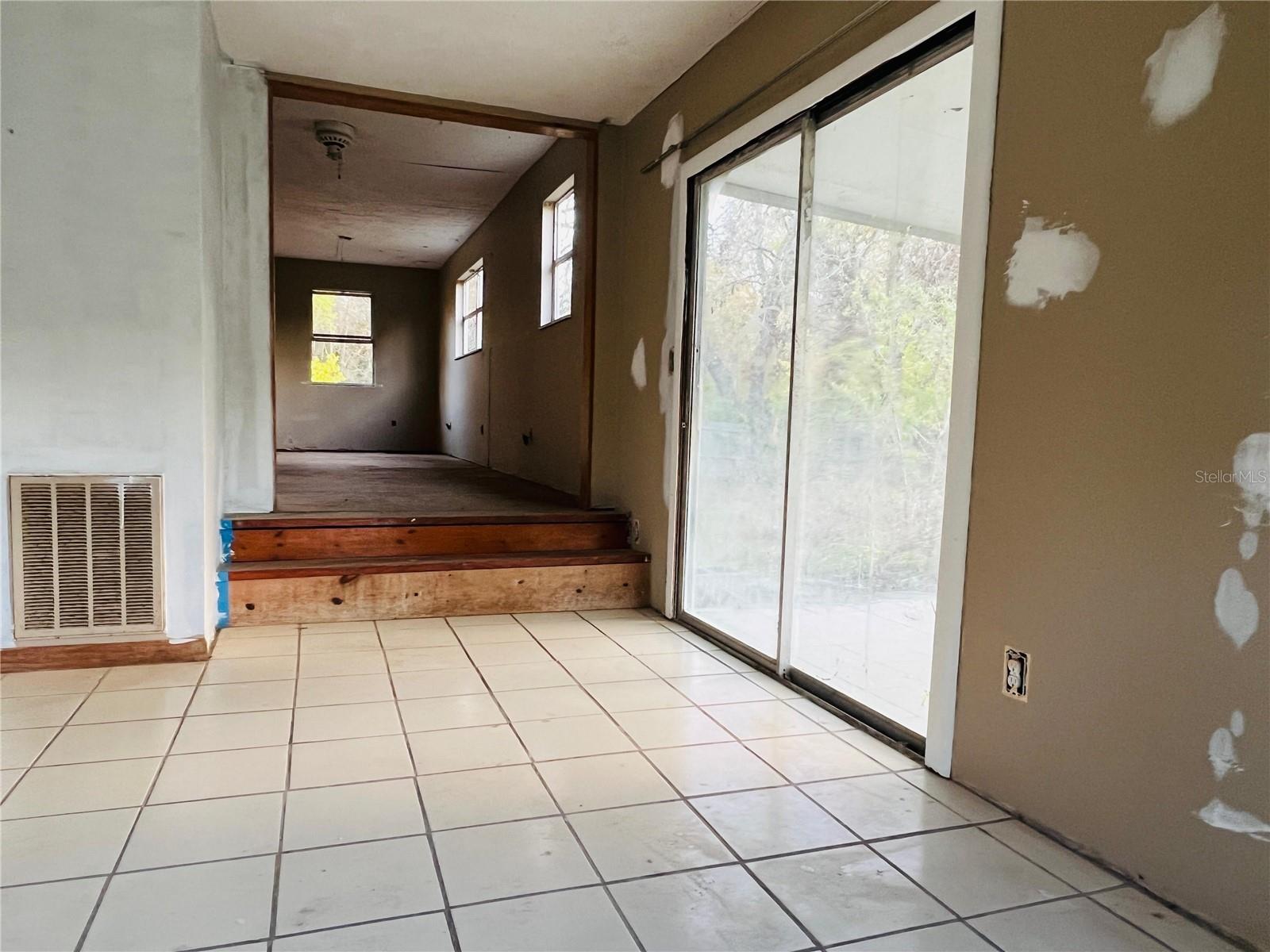 20715 141st, Umatilla, FL 32784