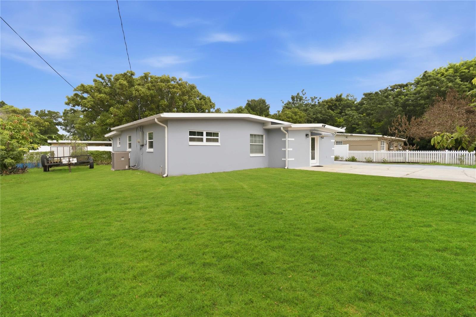 8304 Dot, Orlando, FL 32809