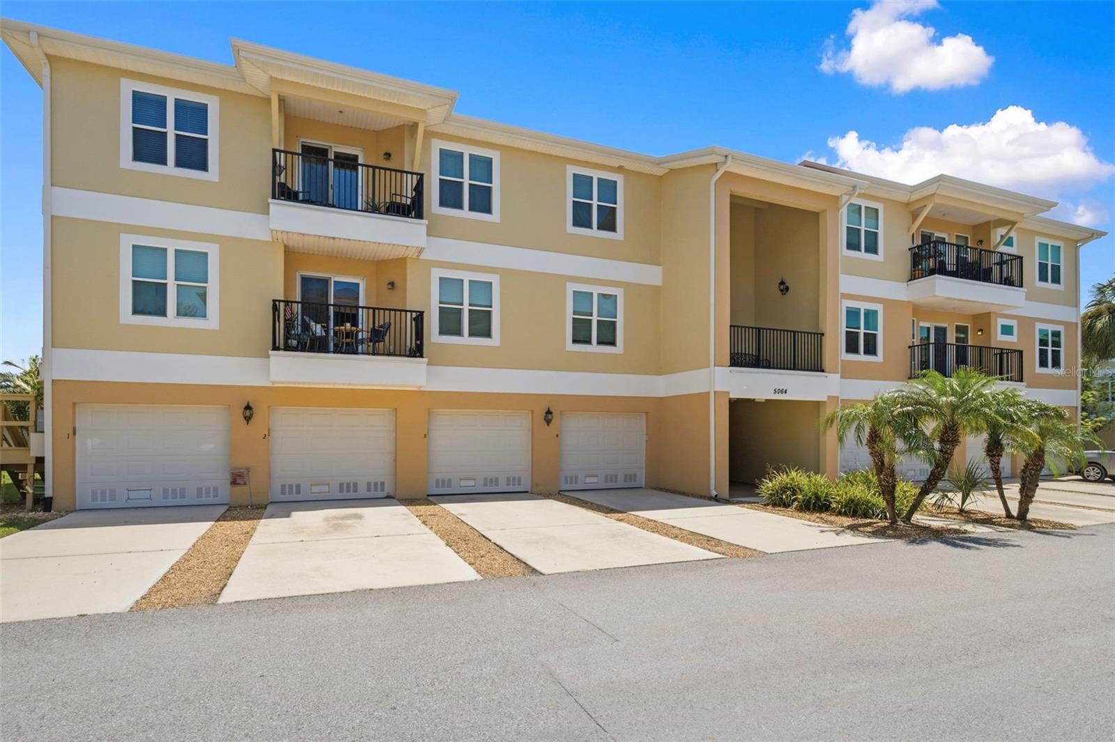 5064 Royal Palms Unit 204, New Port Richey, FL 34652