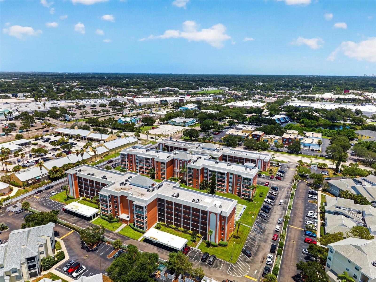 6960 20th Unit 105, St Petersburg, FL 33710